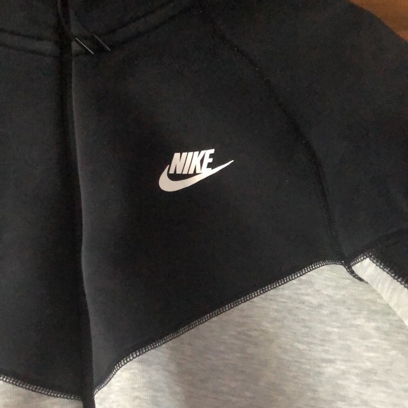 Meet your Posher, Myra - Picture 2 of 2